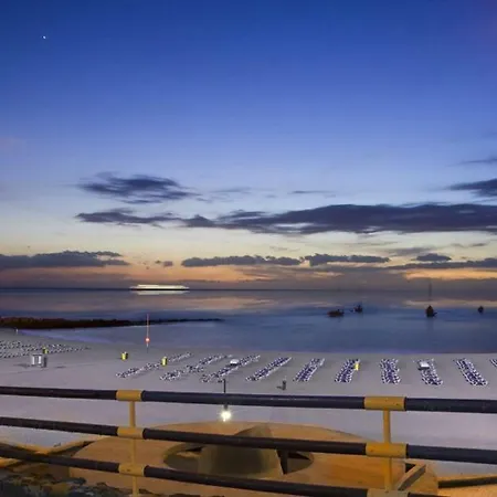 Διαμέρισμα Los Cristianos Ocean A *